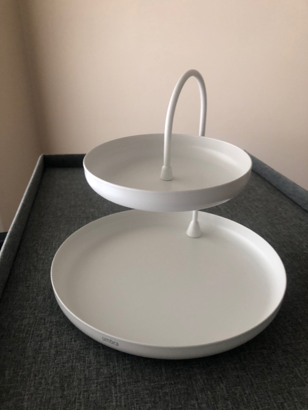 Umbra two tiered white tray NEW
